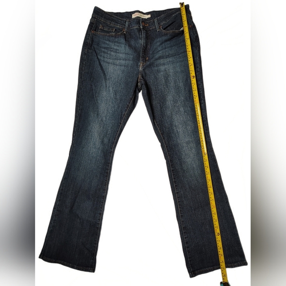 Levi's Classic Blue Women's Jeans - Picture 4 of 7